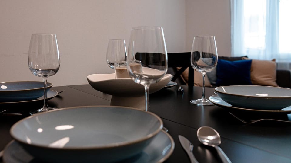 Living room, Dining area