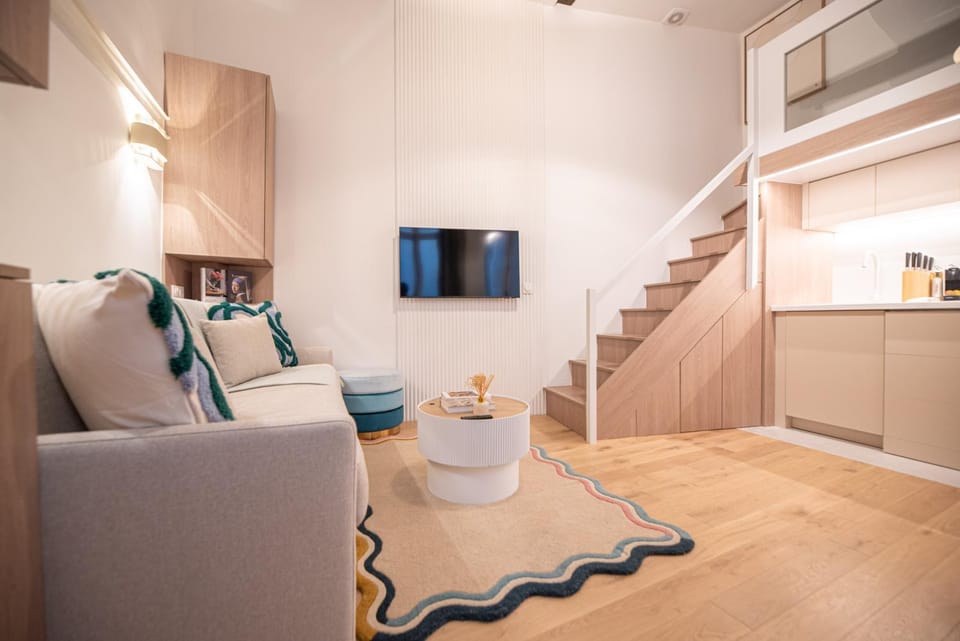 TV and multimedia, Kitchen or kitchenette, Living room