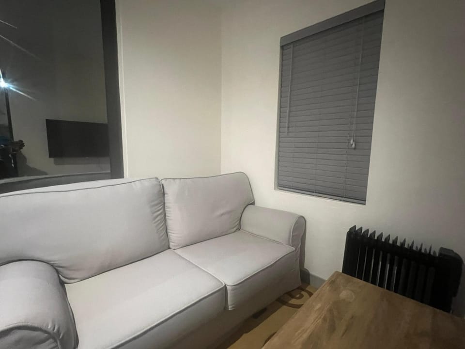 TV and multimedia, Seating area