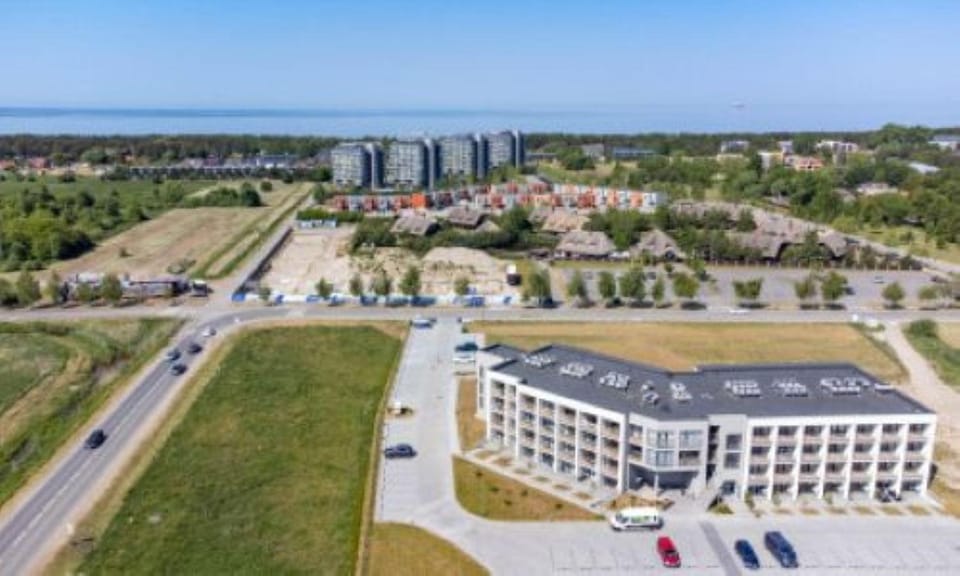 Bird's eye view, Parking