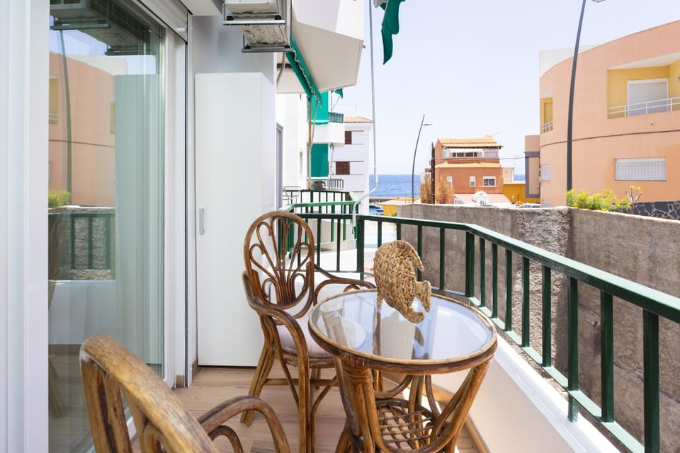 Home2Book Cozy Apt Retreat in Candelaria Apartment in Canary Islands