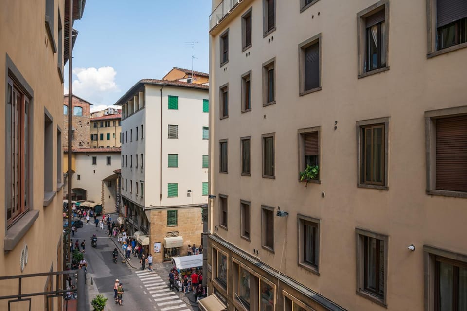 Property building, Day, Neighbourhood, City view, Street view, Location