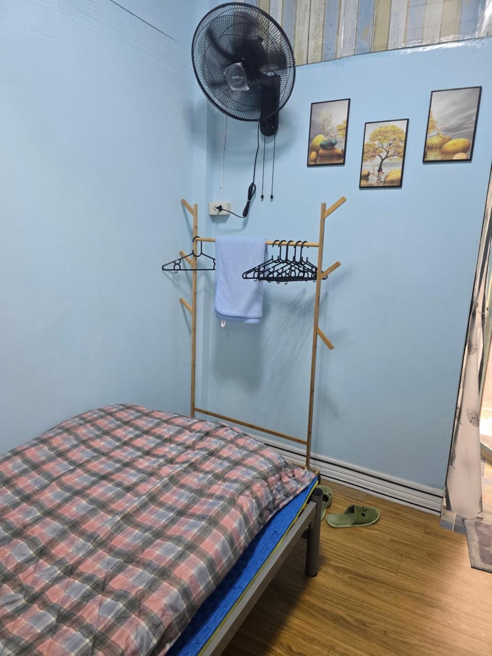 furniture, towels