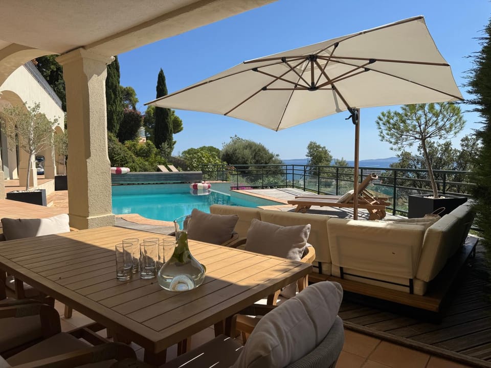 Property building, Patio, Day, Natural landscape, View (from property/room), Balcony/Terrace, Balcony/Terrace, Living room, Seating area, Dining area, Pool view, Swimming pool, sunbed