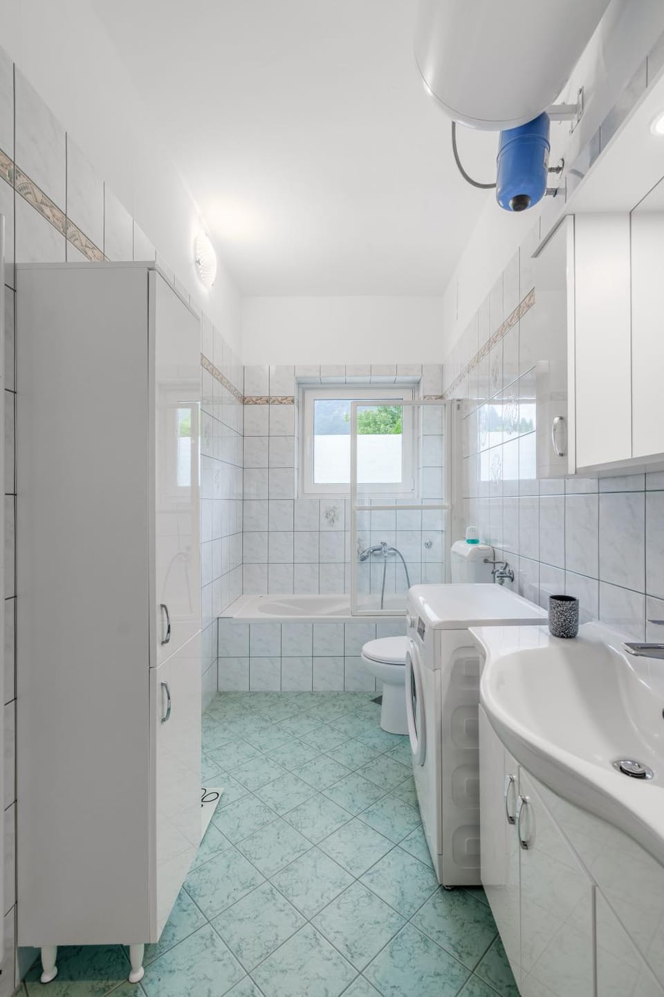 Toilet, Bathroom, Bath, washing machine