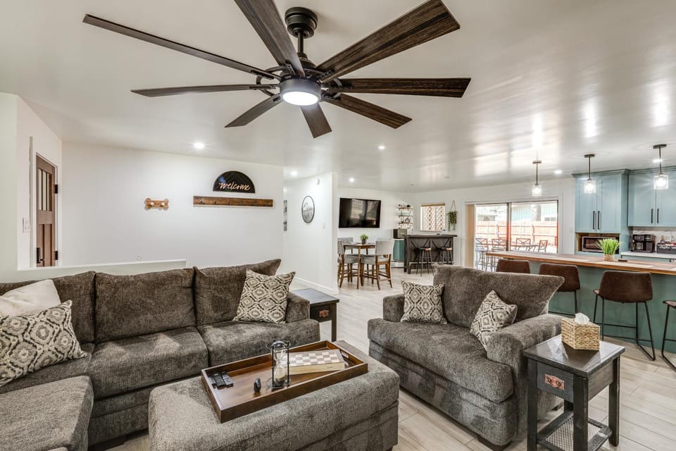 Walk to Dtwn Flagstaff: Home w/ Great Outdoor Area House in Flagstaff