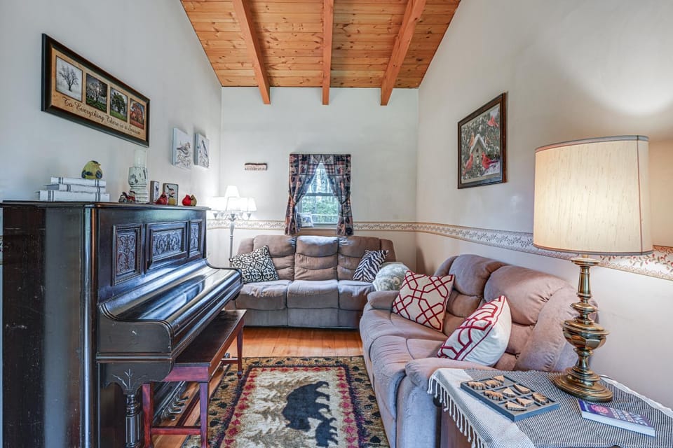 Near State Parks: Countryside Cottage in Wellsboro House in Pennsylvania