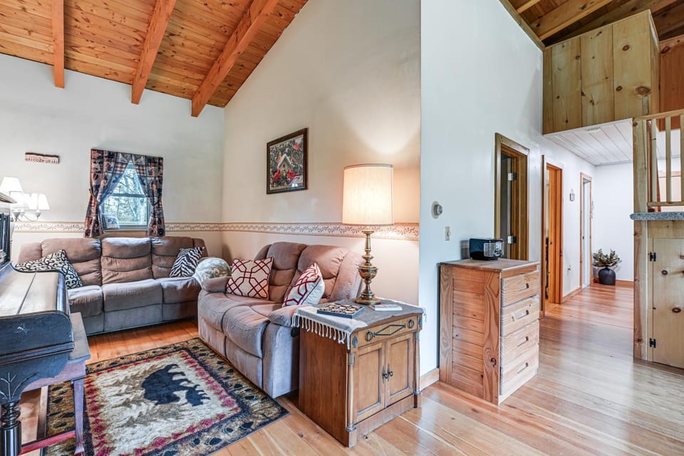 Near State Parks: Countryside Cottage in Wellsboro House in Pennsylvania