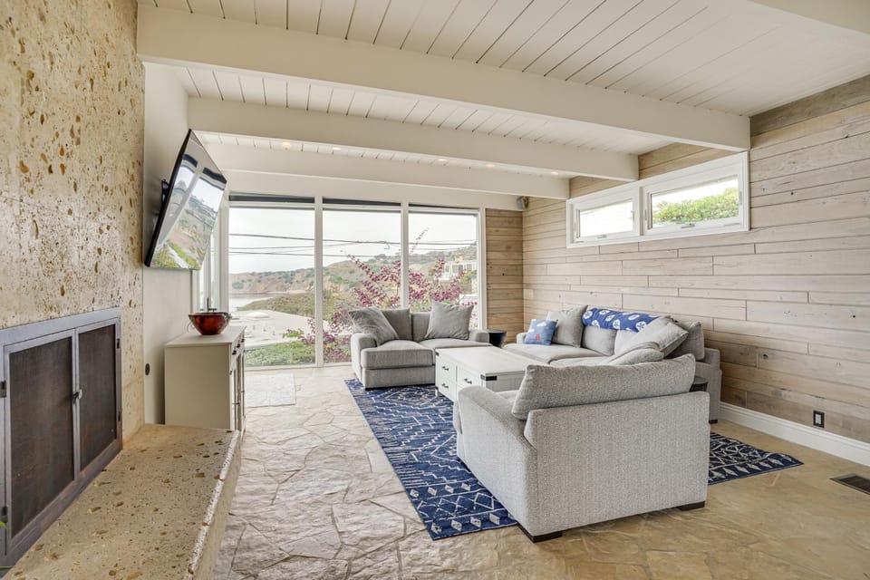 Walk to Private Beach: Rancho Palos Verdes Escape! House in Rancho Palos Verdes