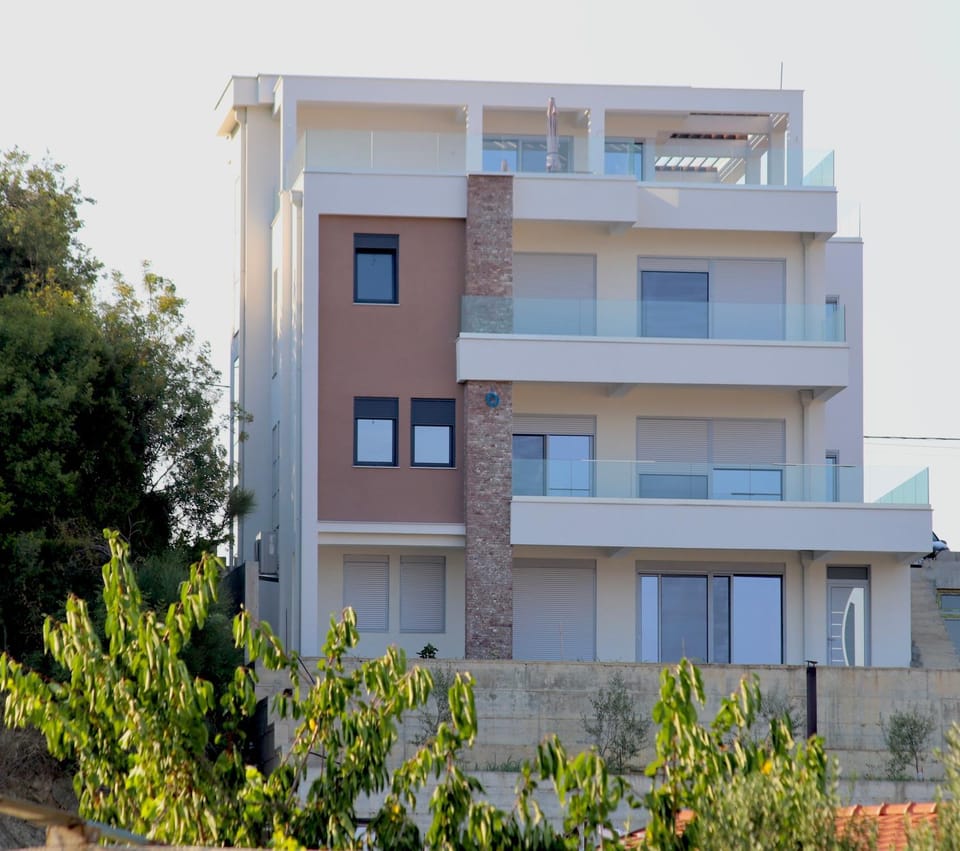 Property building, Day