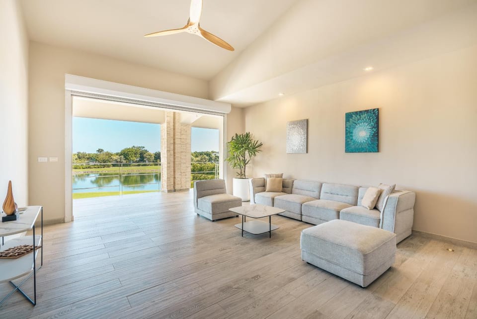 Retreat villa with lake view, maid,bbq in Punta Cana Villa in Punta Cana