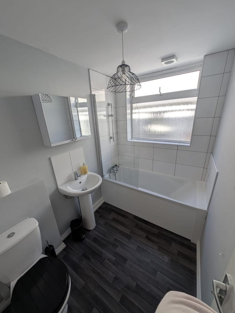 Shower, Toilet, Bathroom, Bath, towels
