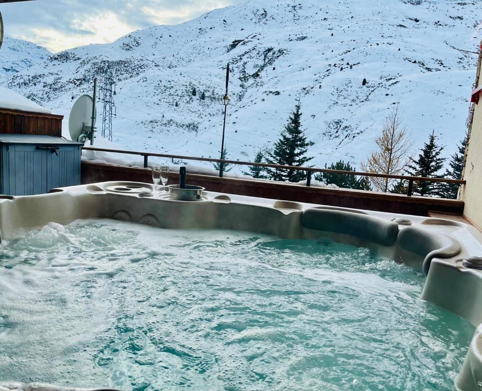 Chalet Vithos en Demi-pension Chalet in Les Allues