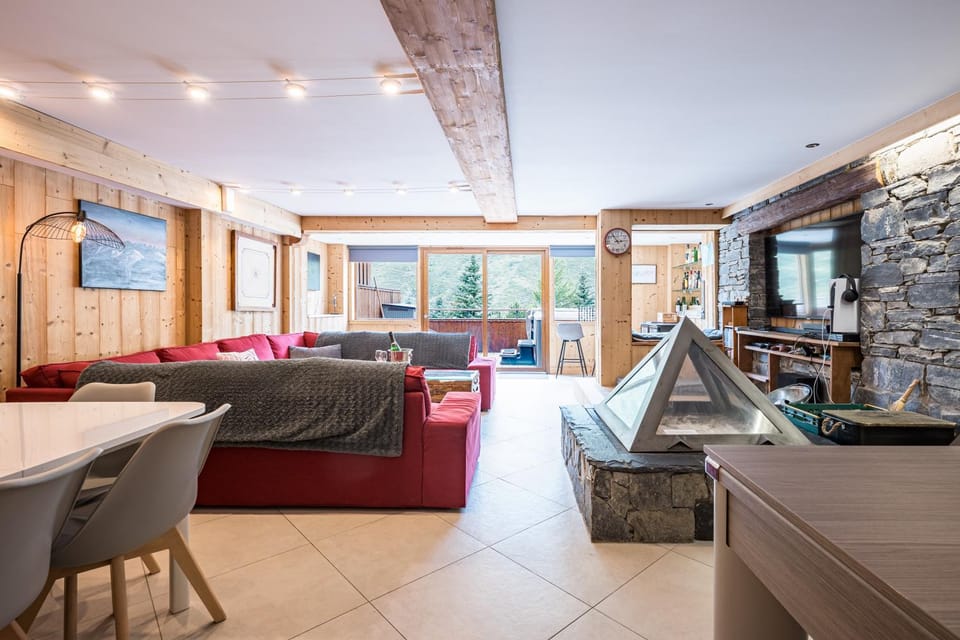 Property building, Living room