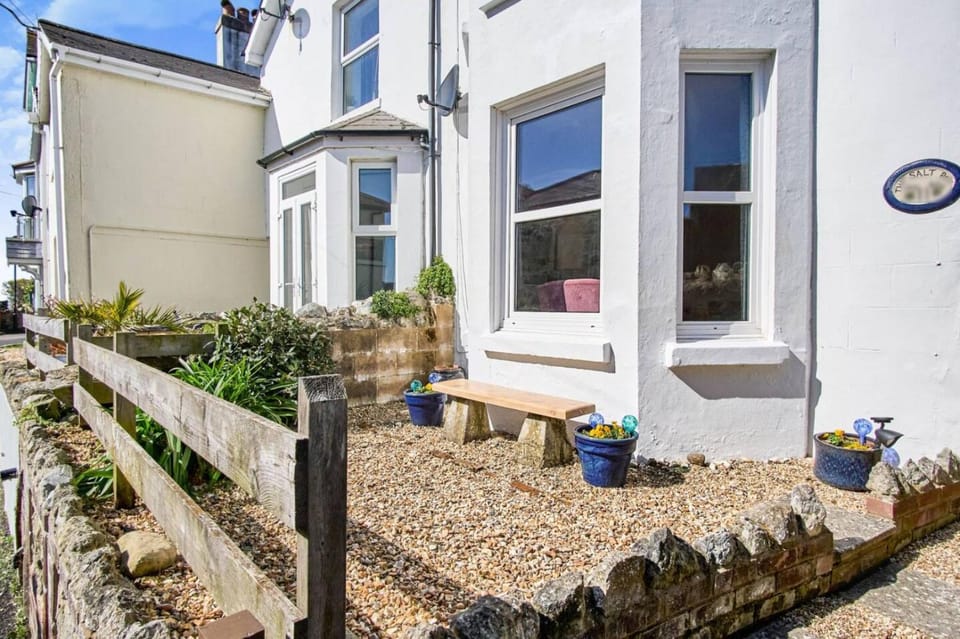 Property building, Garden, Garden view