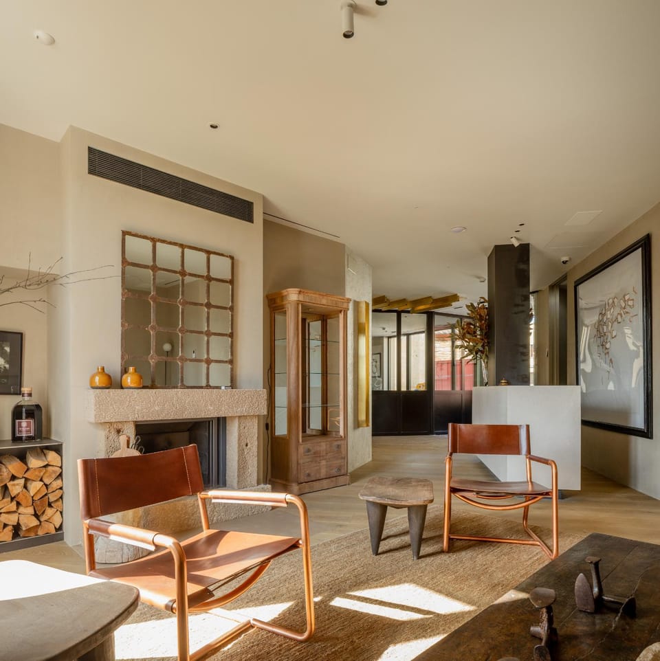 Lounge or bar
