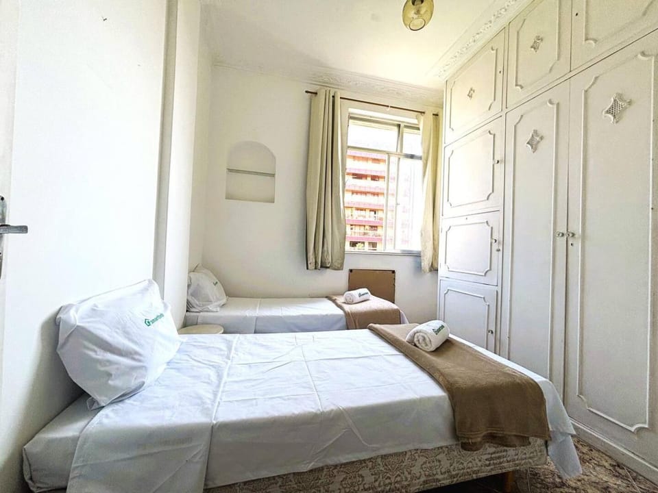 Maravilhoso Dois Quartos em Copa Apartment in Rio de Janeiro