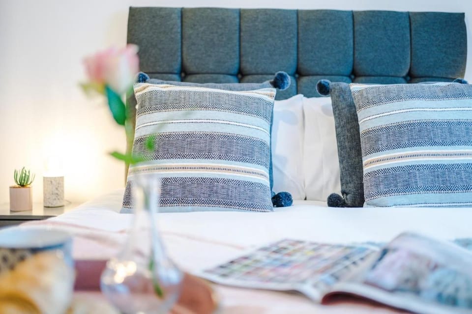 Paradise Oasis - 2Bed Gem, Free Parking & Netflix, Near Centre Apartment in Coventry