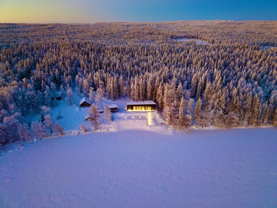 Property building, Day, Natural landscape, Winter, Lake view