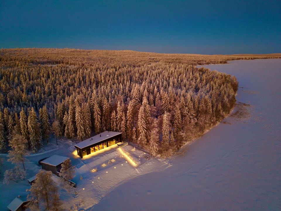 Neighbourhood, Natural landscape, Winter, Lake view