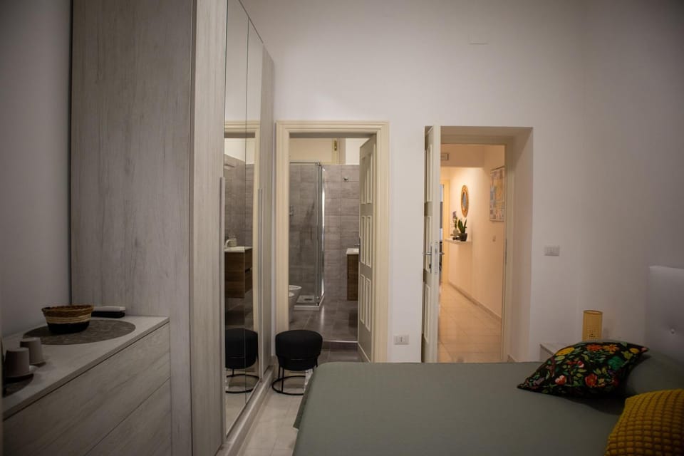 Bed, Bathroom, Photo of the whole room, Bedroom
