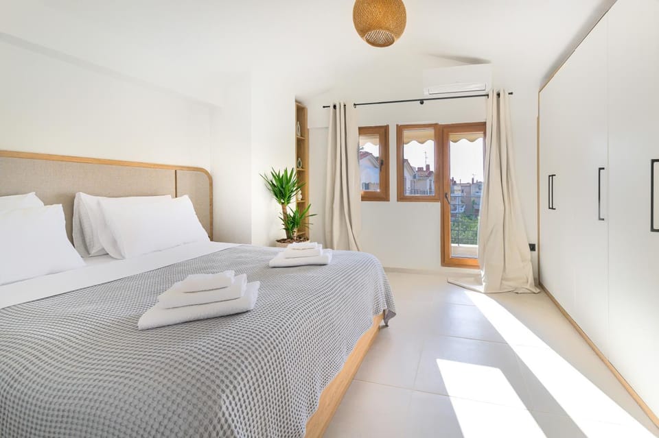 ICONIC Marévia Beachfront Pefkohori House in Halkidiki