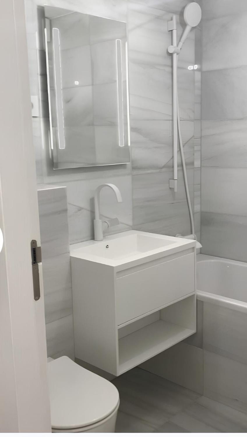Whole appartment and not shared - in Center Secured and Elegant Area in Paris Vacation rental in Paris