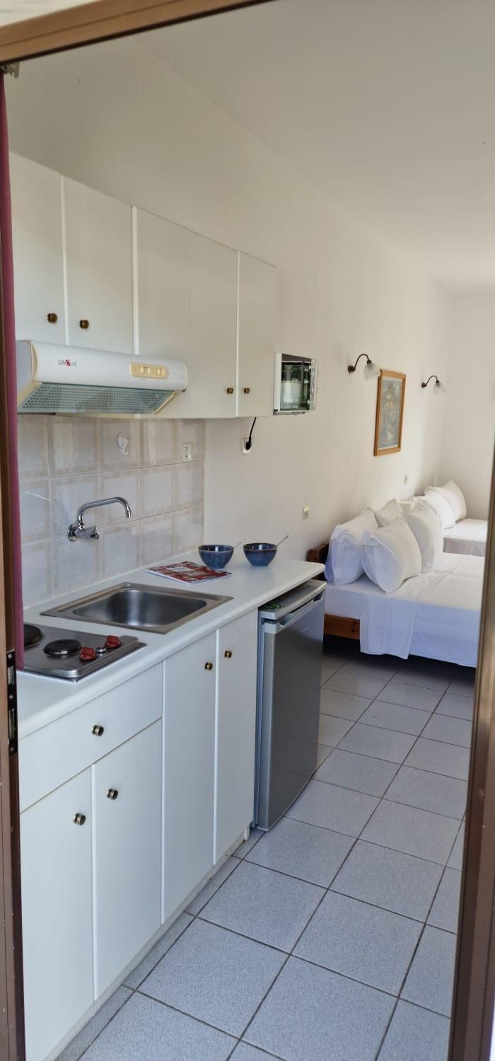 Bed, Kitchen or kitchenette, Photo of the whole room, Bedroom