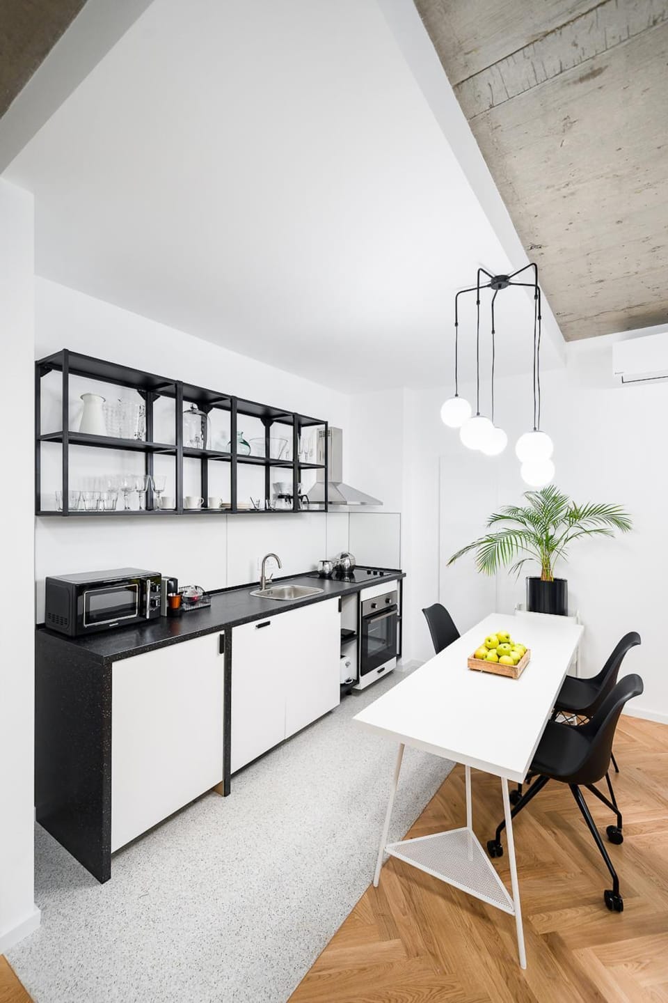 Urban Spaces Central studio in new building with free parking Apartment in Bucharest