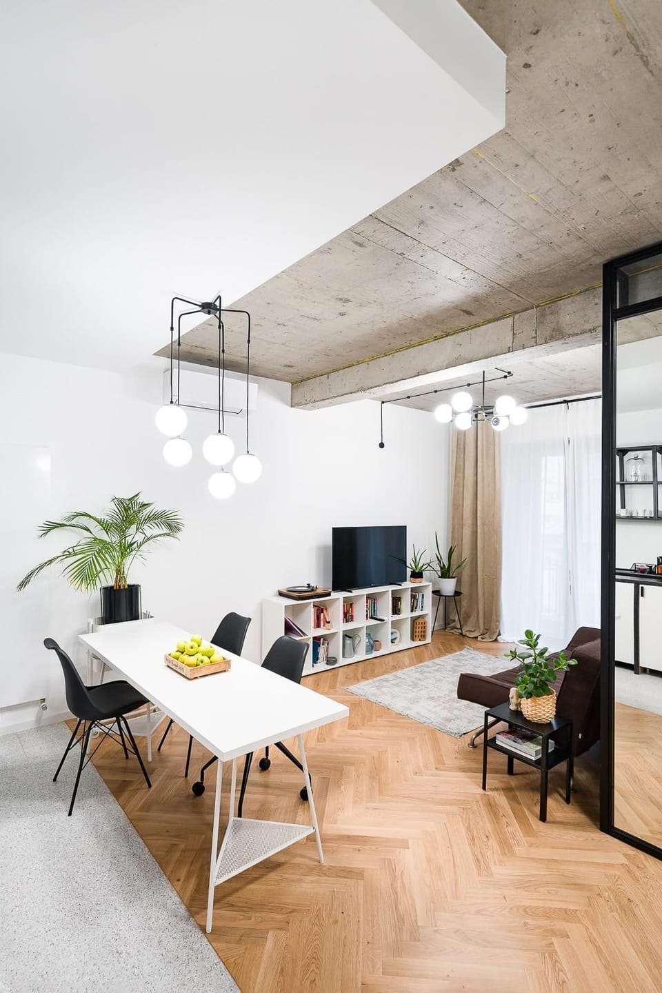 Urban Spaces Central studio in new building with free parking Apartment in Bucharest