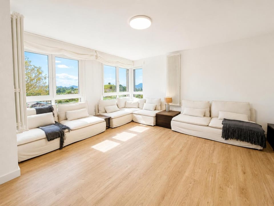 Casa Viero - Villa Con Jardin & Piscina Villa in Cantabria