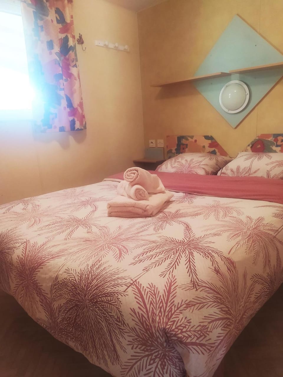 Spacieux et Cosy Mobil-Home pour 6 à 25min de St Etienne et Annonay au sein d'un charmant Camping Apartment in Auvergne-Rhône-Alpes