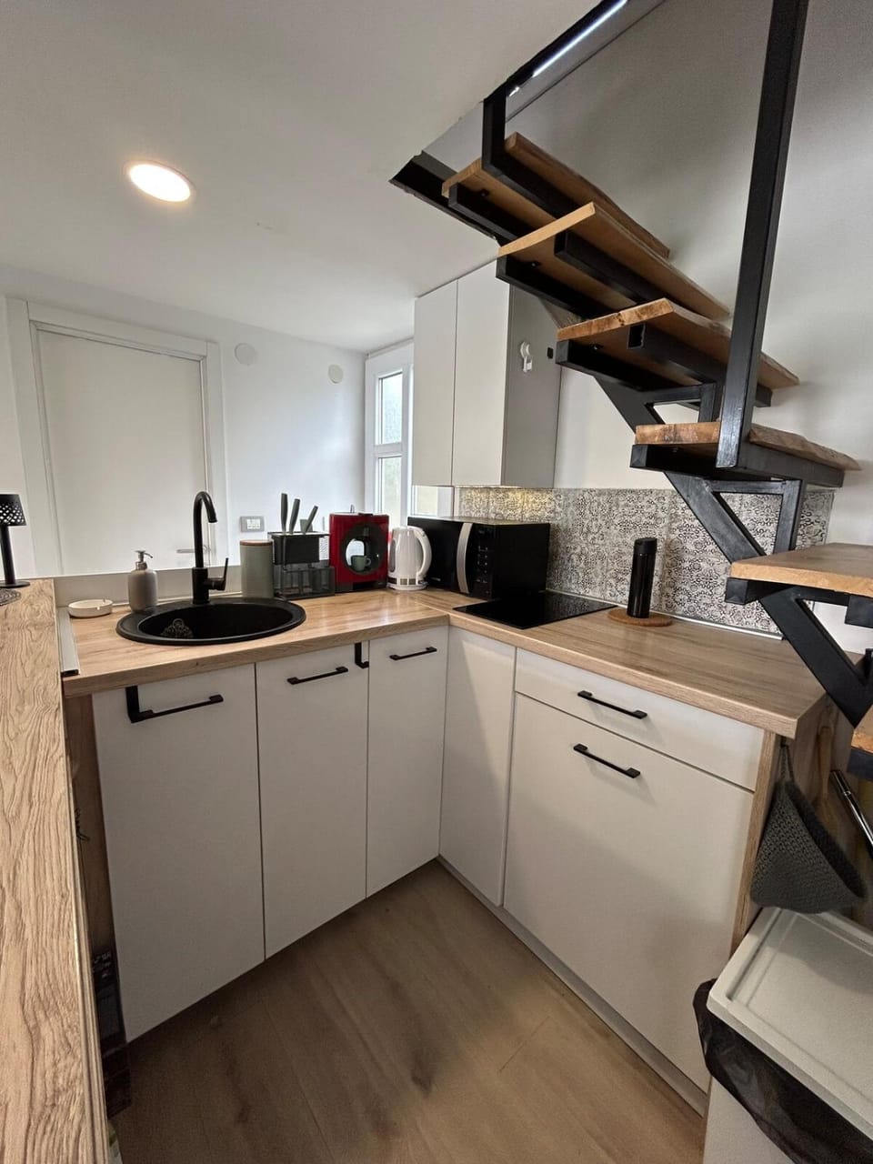 Kitchen or kitchenette, pet friendly, stove