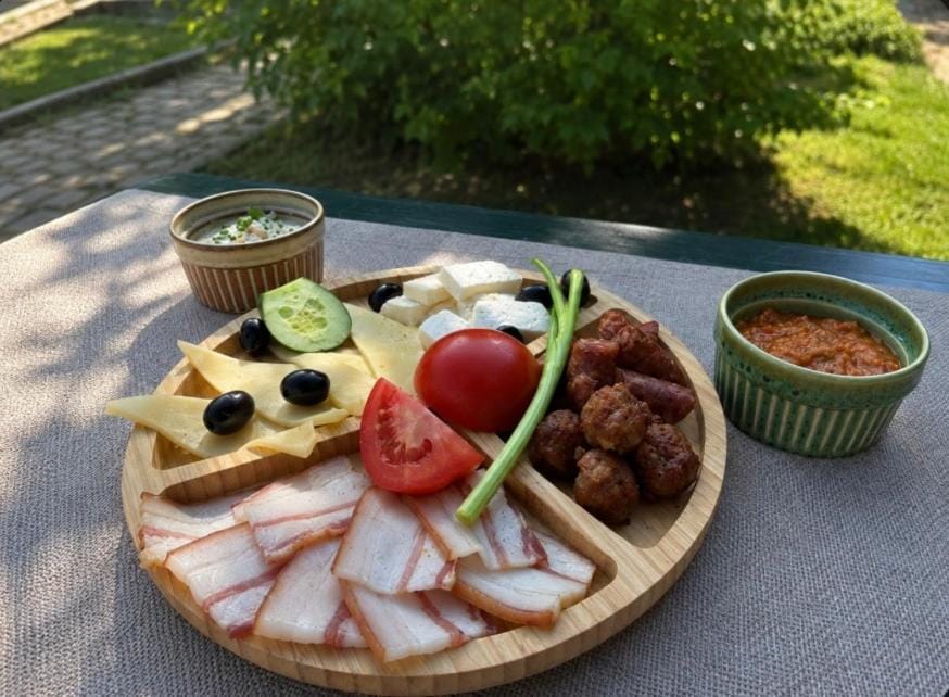 Pensiunea Iza Bed and Breakfast in Romania