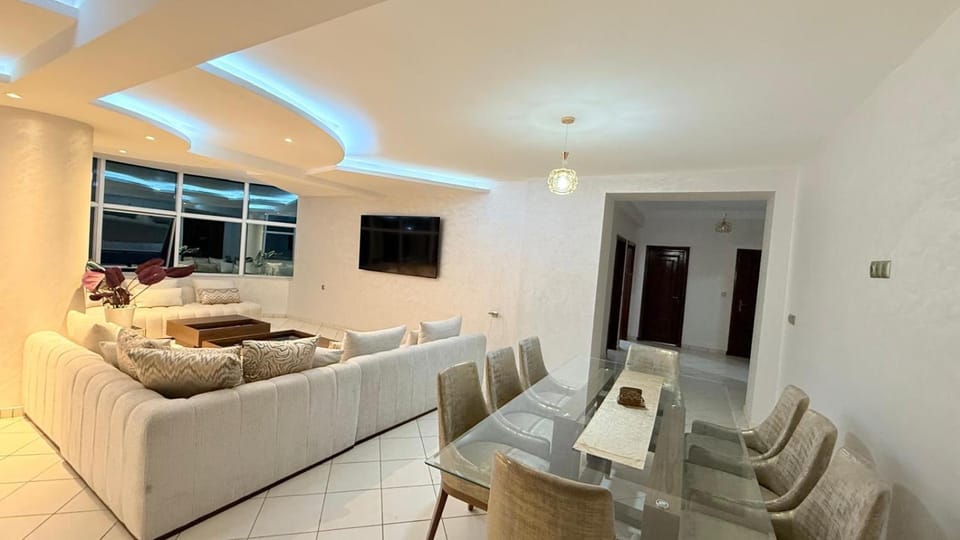 Communal lounge/ TV room, TV and multimedia, Living room