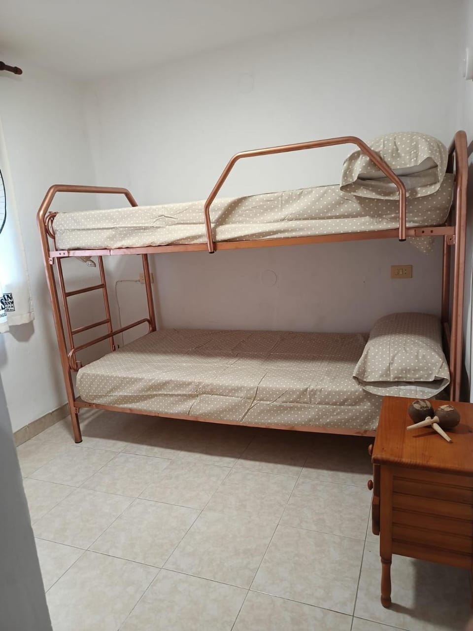 Bedroom, bunk bed