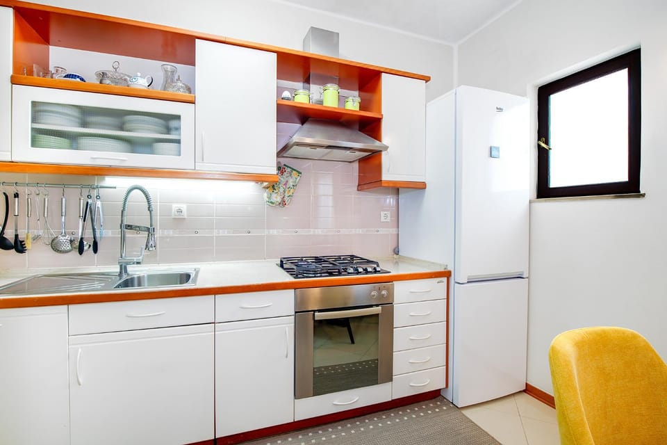 Apartman Brodarica Mladenka Apartment in Šibenik