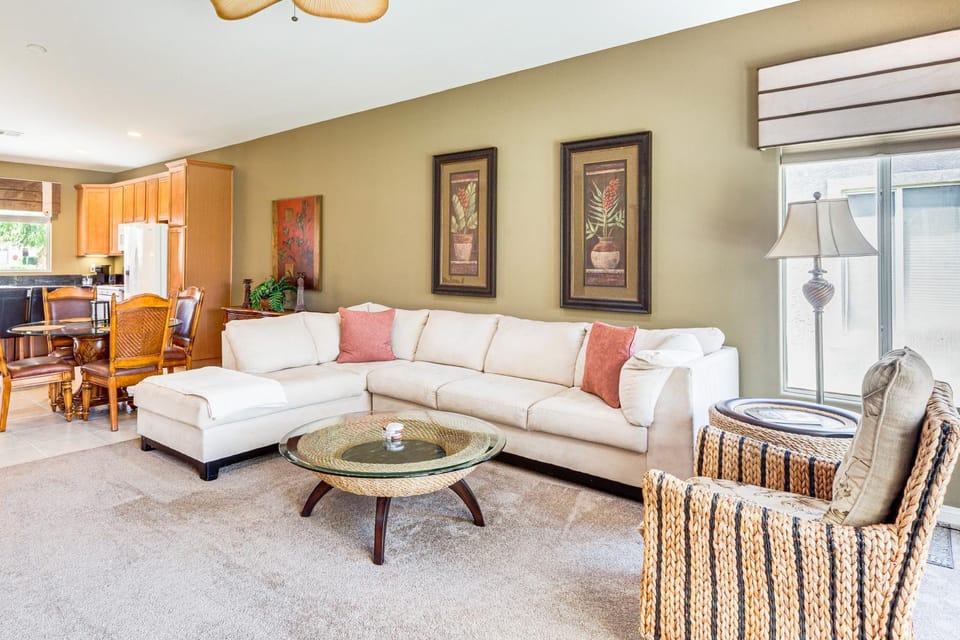 6 Mi to Old Town La Quinta: Golf Retreat w/ Patio House in Indio