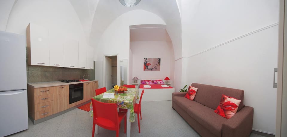 Photo of the whole room, Seating area, Dining area, Bedroom