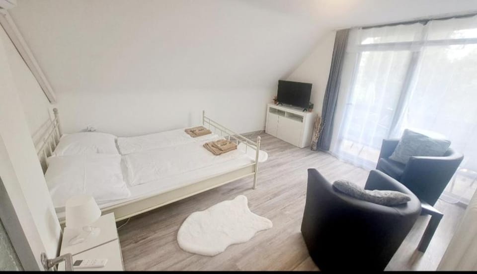 Black&White Apartman Apartment in Siófok