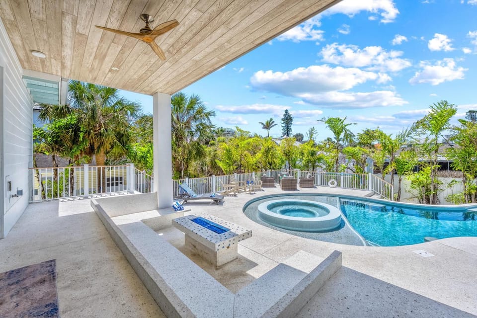 Beach Fanta Sea - 149 House in Lido Key