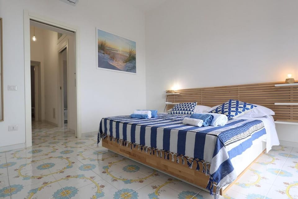 Bed, Photo of the whole room, Bedroom, towels, wardrobe
