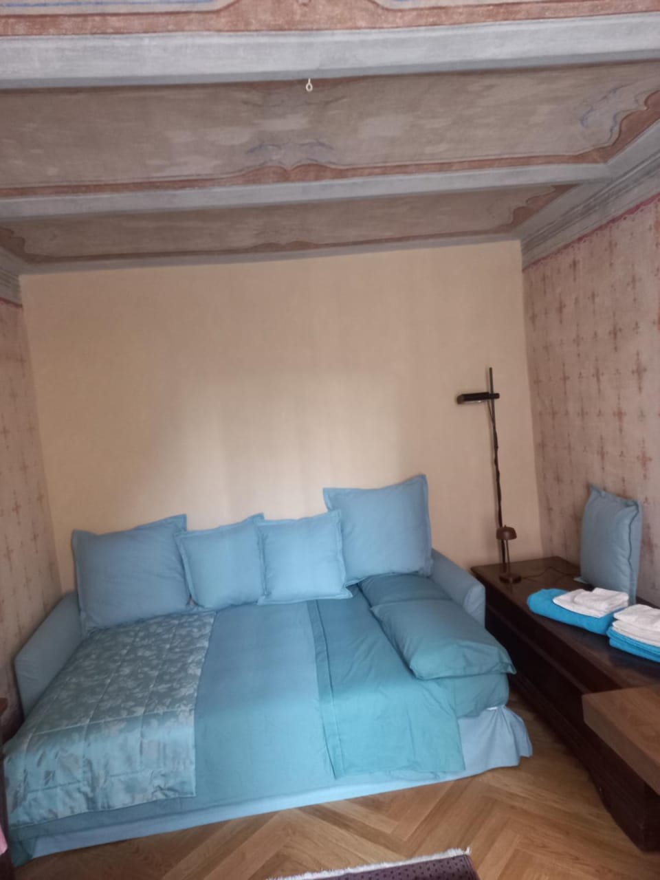 Seating area, Bedroom