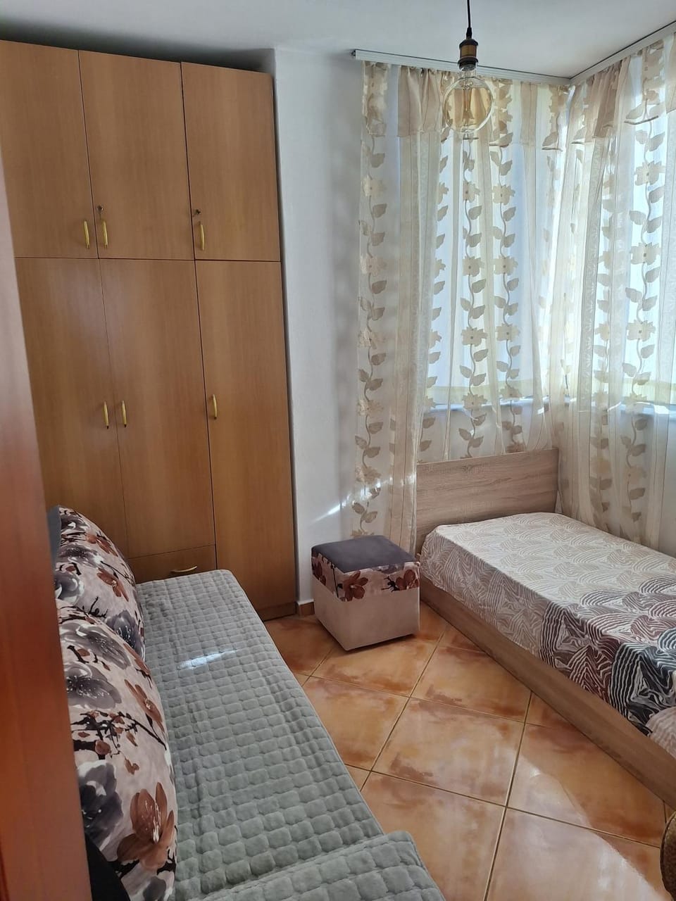 Bed, Photo of the whole room, Bedroom, wardrobe