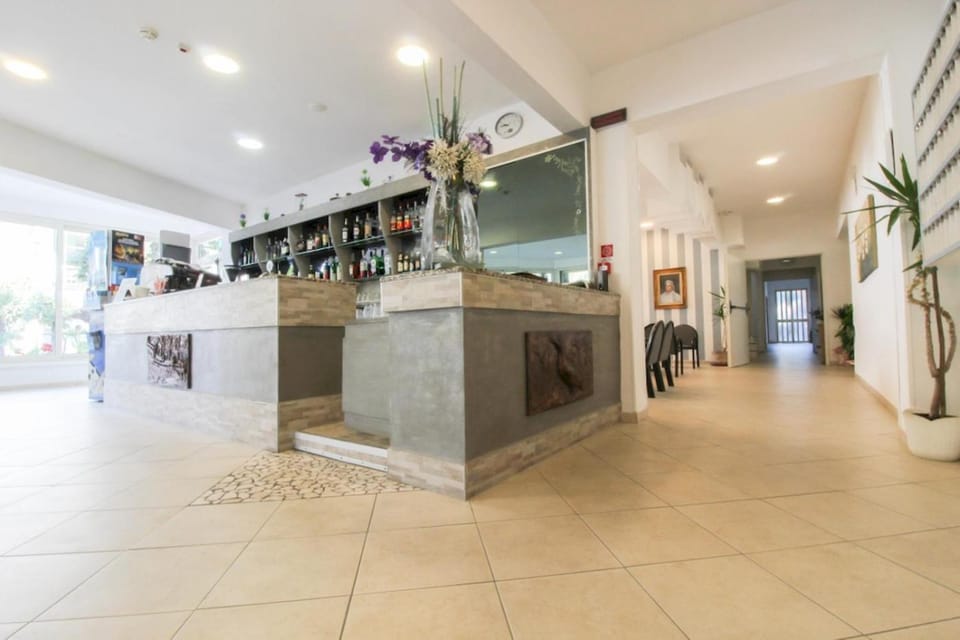 Lobby or reception, Lounge or bar