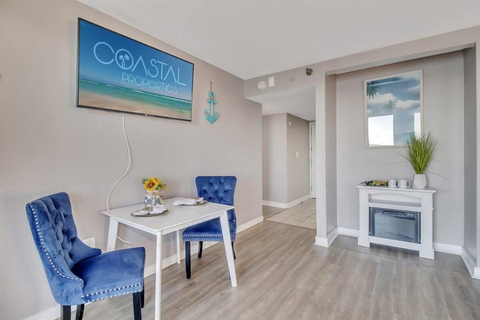Coastal Serenity 1Br Oceanfront Suite, Dogs OK! 1810 Apartment in Myrtle Beach
