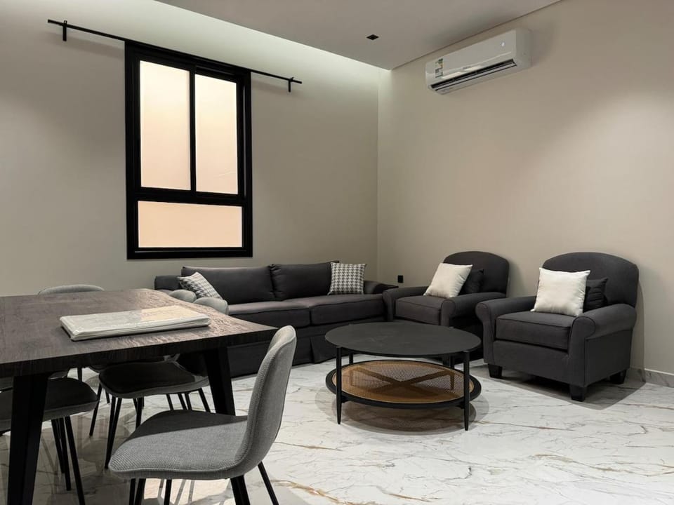 Living room, Seating area, Dining area, air conditioner