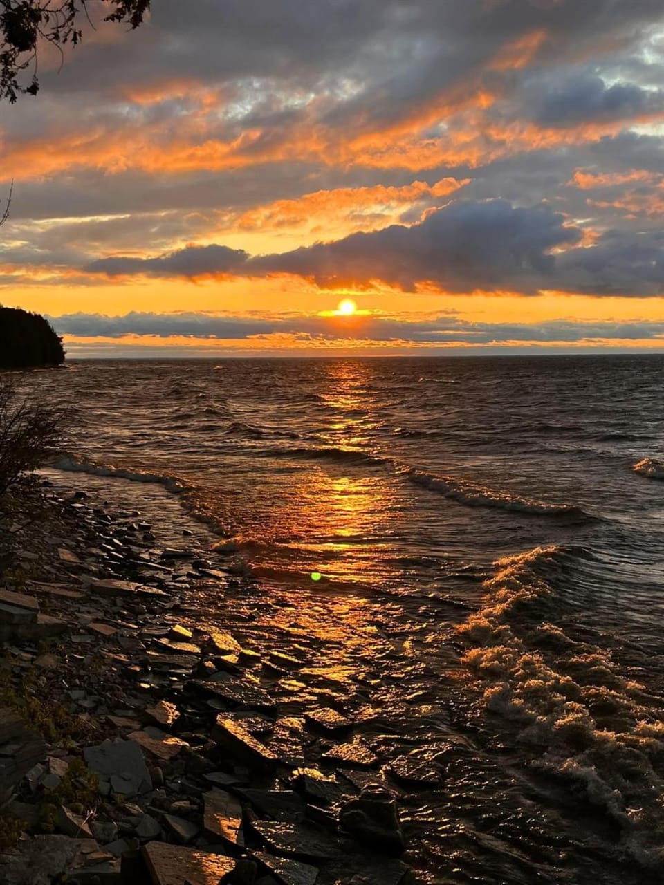 Lakefront Escape Fire Pit, Pets & Scenic Views Country House in Door County