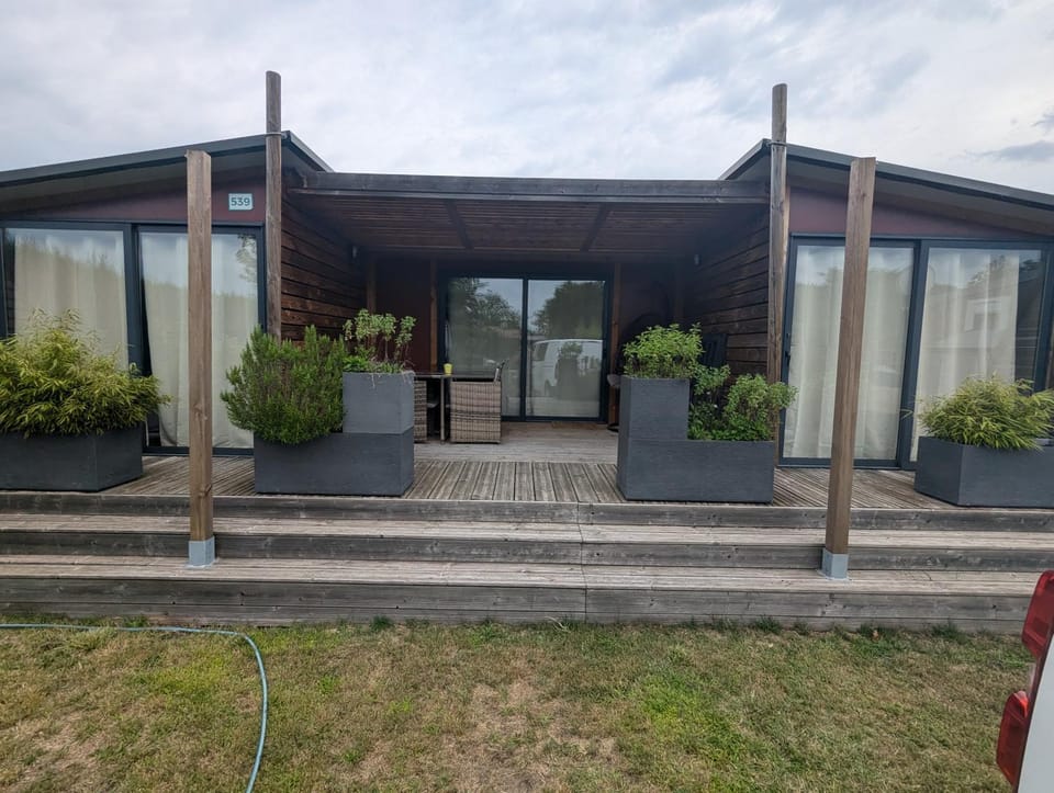 Magnifique Chalet Campground/ 
RV Resort in La Teste-de-Buch