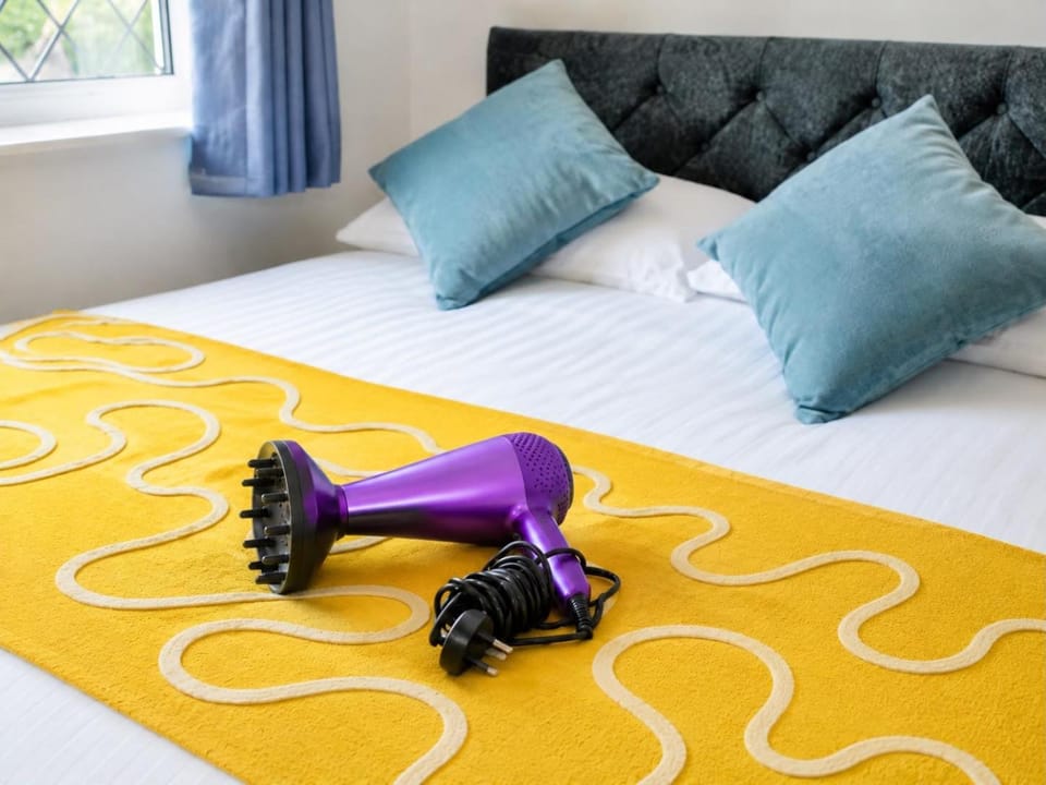 Bed, Bedroom, hair dryier